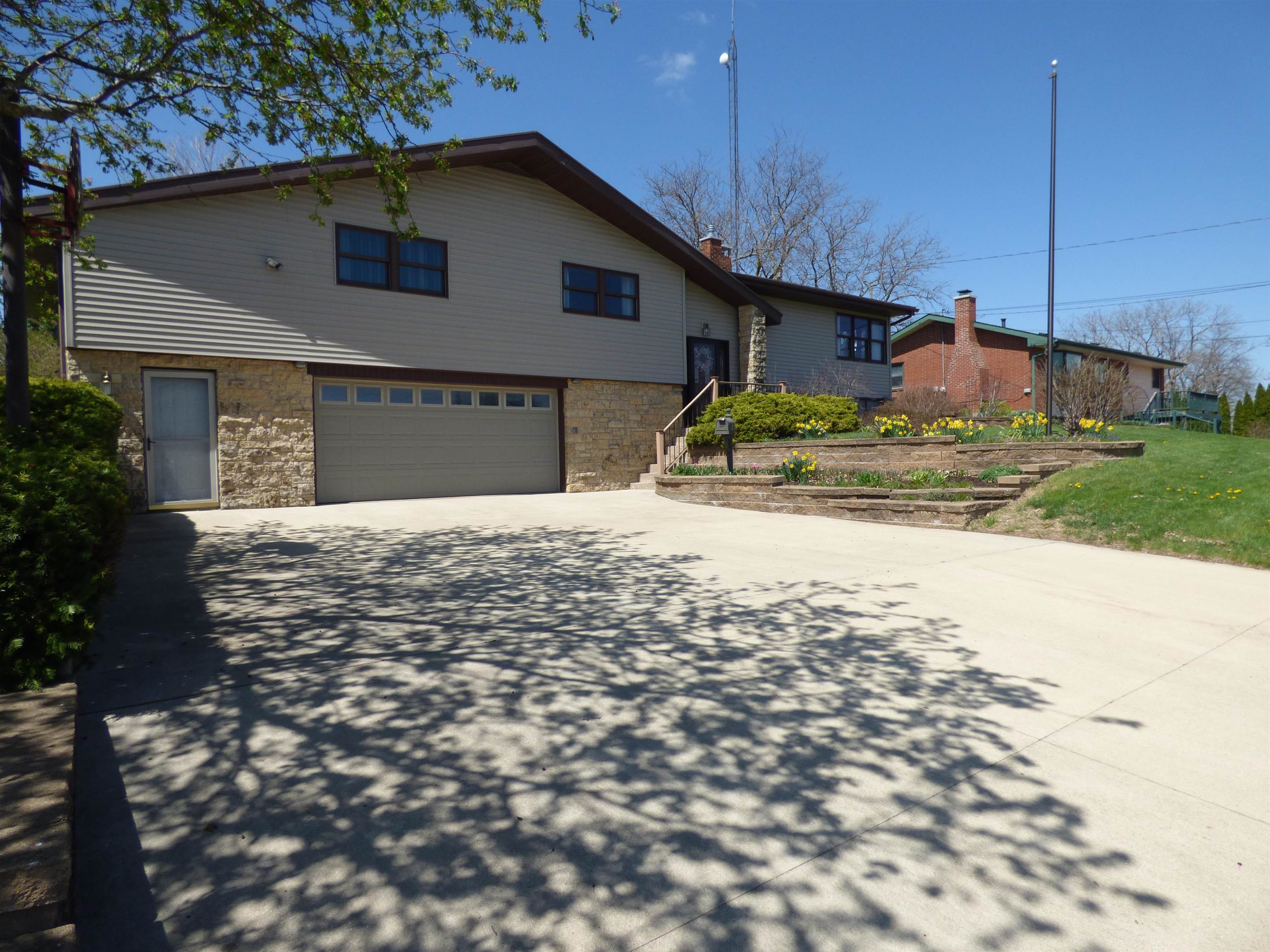 532 South Ward Street Stockton, IL 61085 - Photo 51 of 56 Gallery Image 51