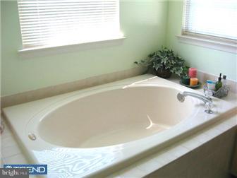 37 Rockingham Drive Marlton, NJ 08053 - Photo 12 of 12 Bathroom