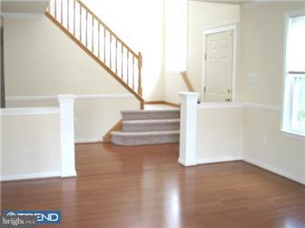 37 Rockingham Drive Marlton, NJ 08053 - Photo 5 of 12 Living Room