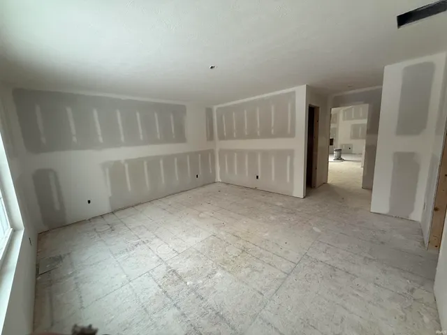 $322,900 | 1604 South Layton Station Road, Veedersburg, IN 47987