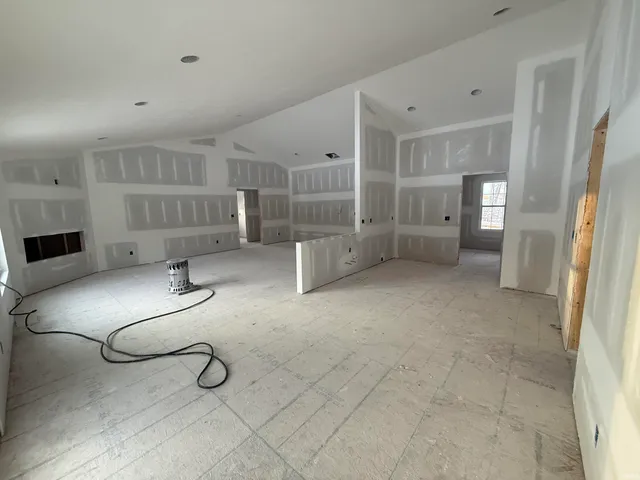 $322,900 | 1604 South Layton Station Road, Veedersburg, IN 47987