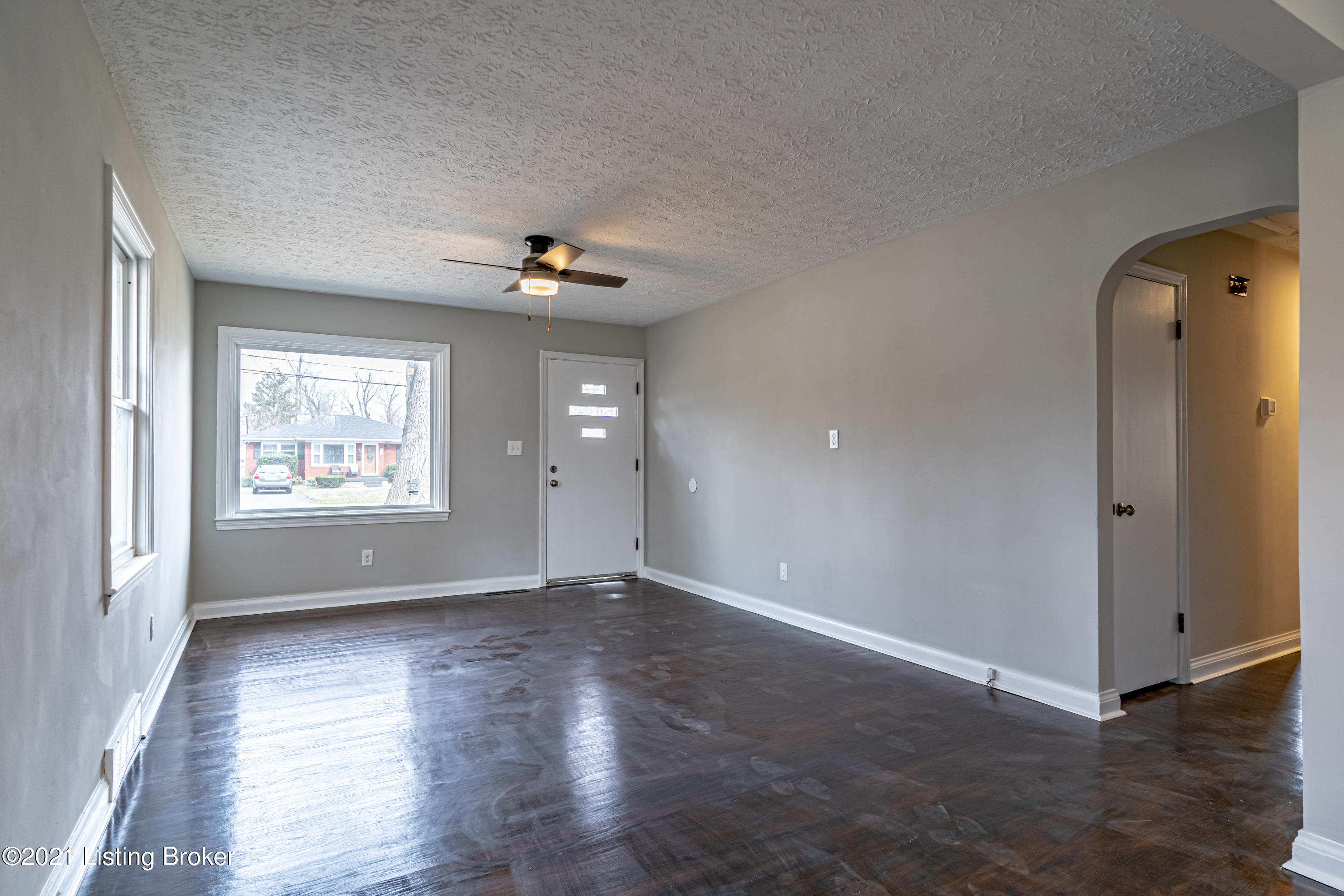 5230 Maryman Road Louisville, KY 40258 - Photo 10 of 55 DSC09812
