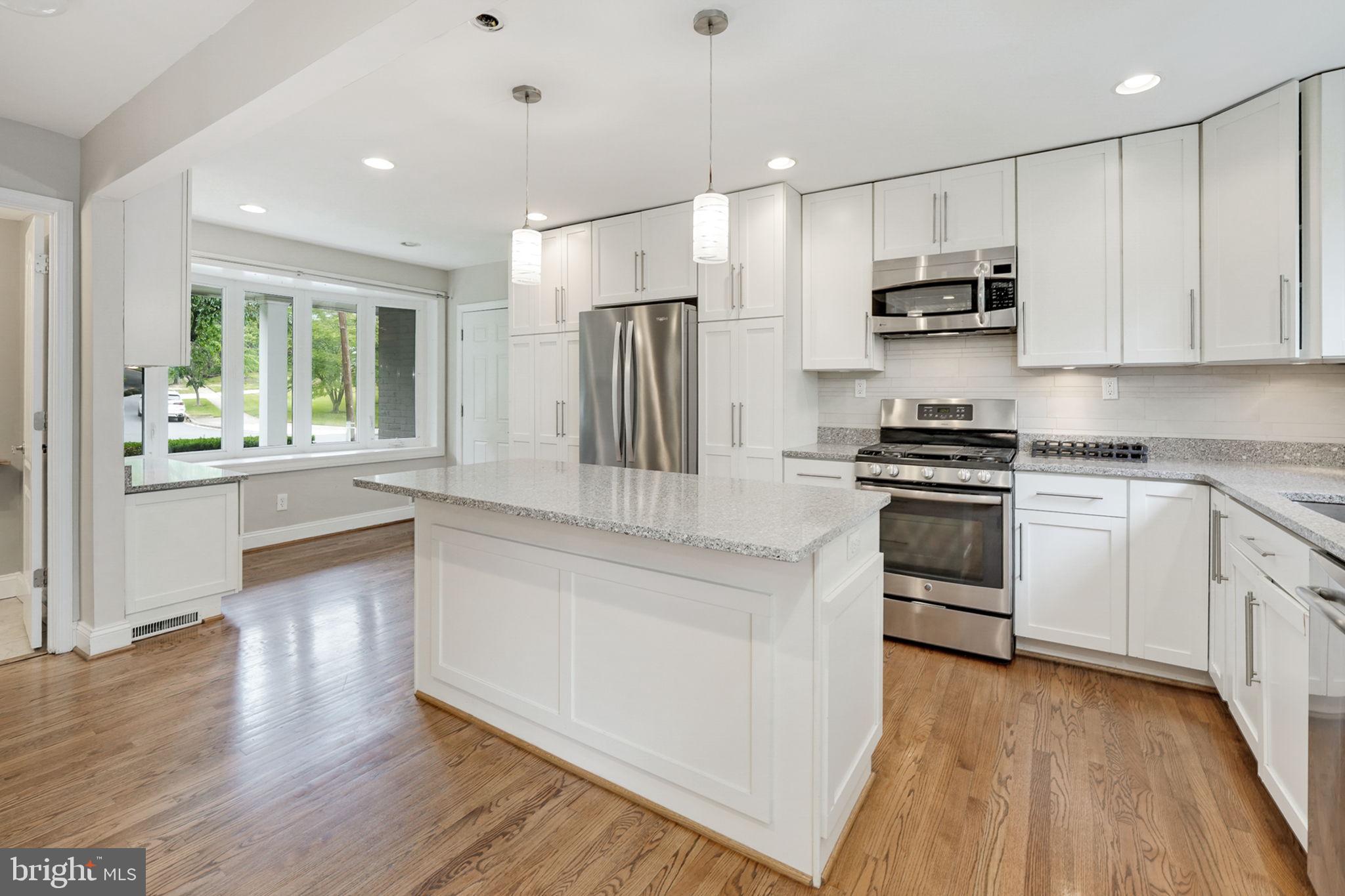 6811 Lemon Road McLean, VA 22101 - Photo 4 of 48