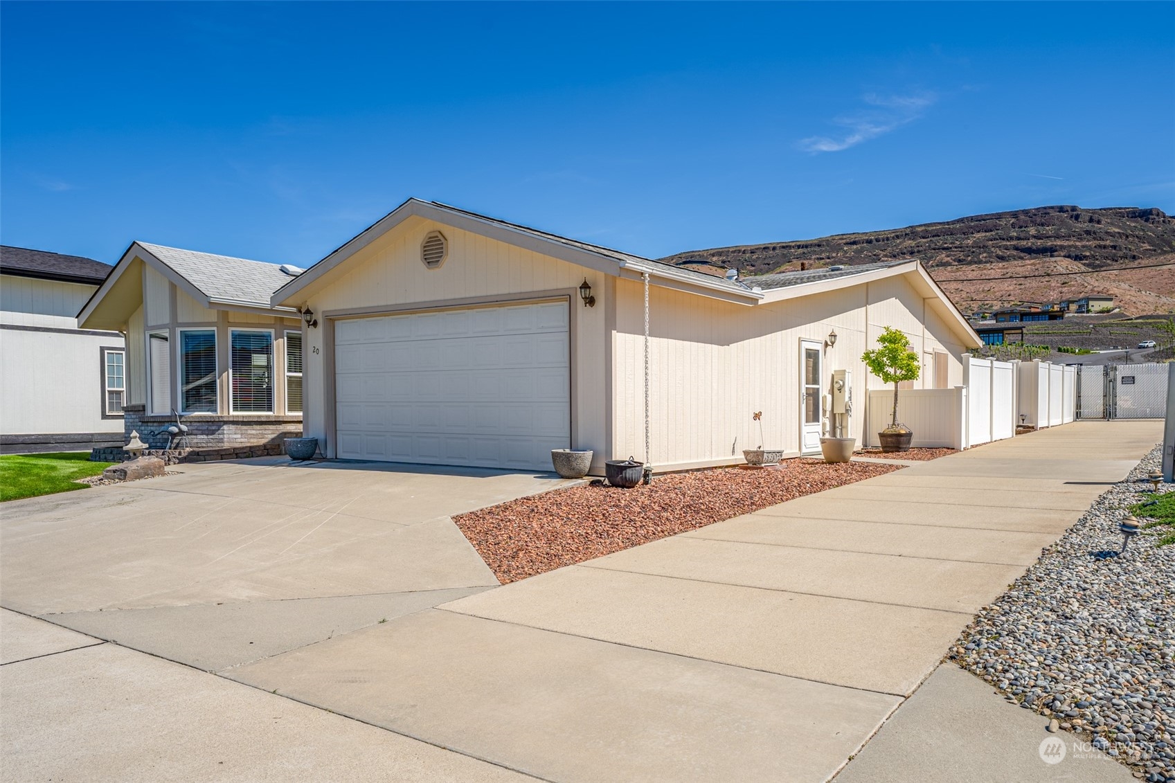 9054 Crescent Bar Road Northwest, Unit 20 Quincy, WA 98848 - Photo 20 of 27 Gallery Image 20