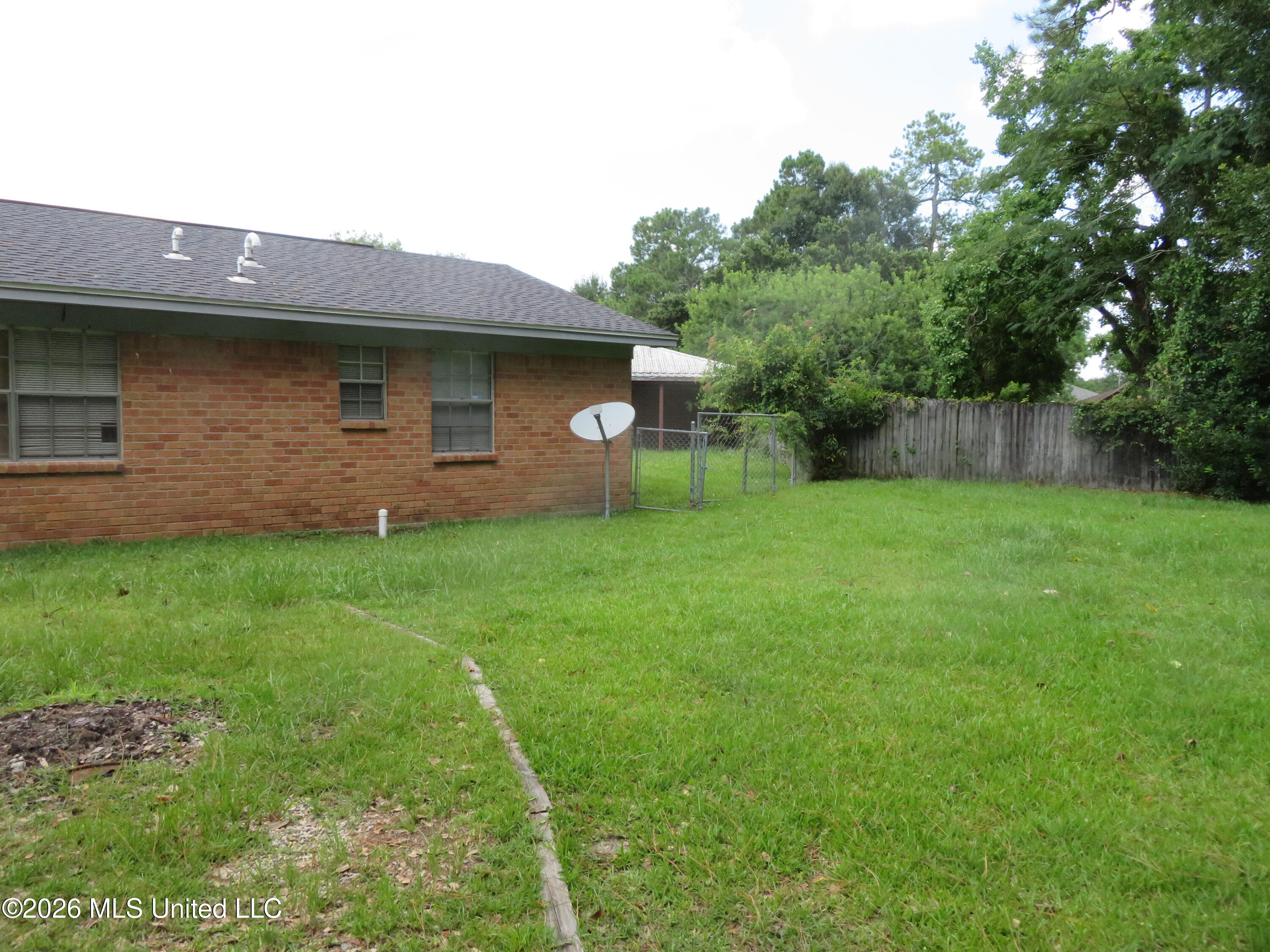 356 Springdale Circle D'Iberville, MS 39540 - Photo 21 of 22 IMG_0975