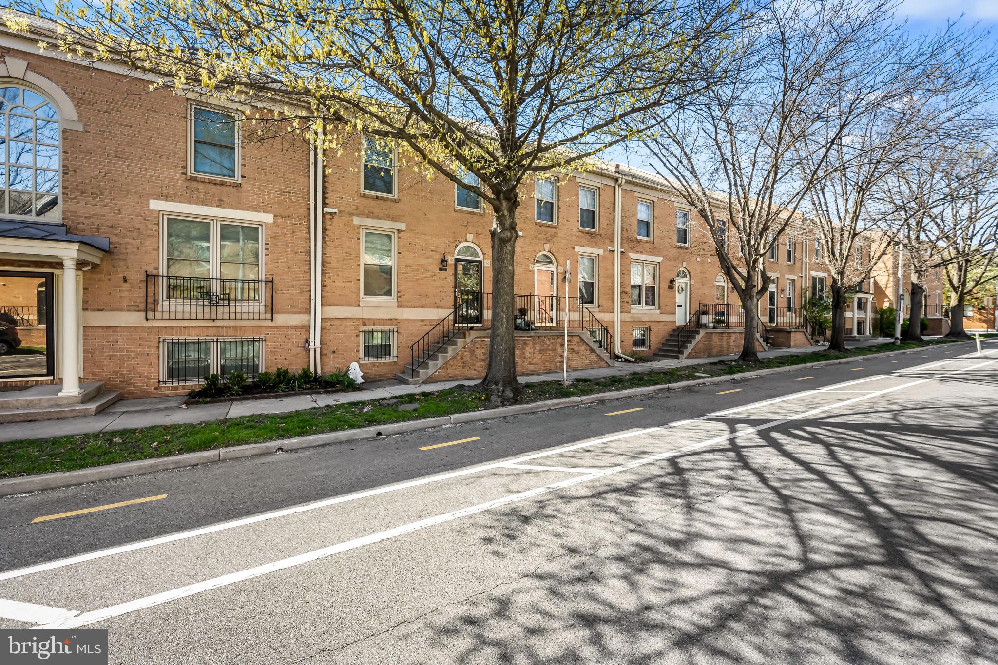 1212 South Potomac Street Baltimore, MD 21224 - Photo 2 of 38