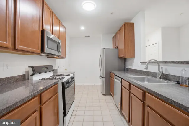 $230,000 | 34 Hawk Rise Lane, Unit 103, Owings Mills, MD 21117