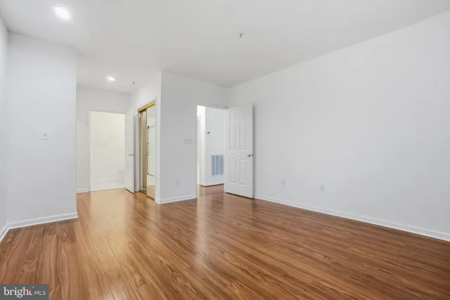 $230,000 | 34 Hawk Rise Lane, Unit 103, Owings Mills, MD 21117