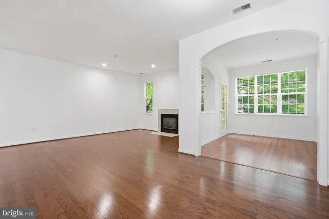 $230,000 | 34 Hawk Rise Lane, Unit 103, Owings Mills, MD 21117