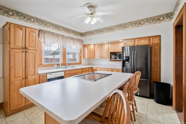 $249,900 | 640 South Main Street, Kokomo, IN 46901