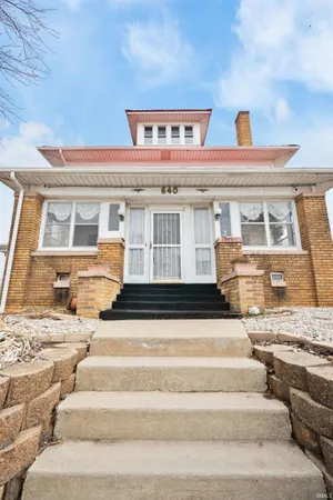 $249,900 | 640 South Main Street, Kokomo, IN 46901
