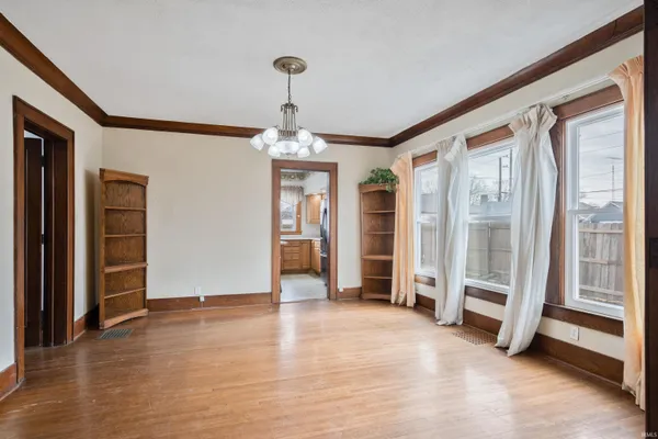 $249,900 | 640 South Main Street, Kokomo, IN 46901