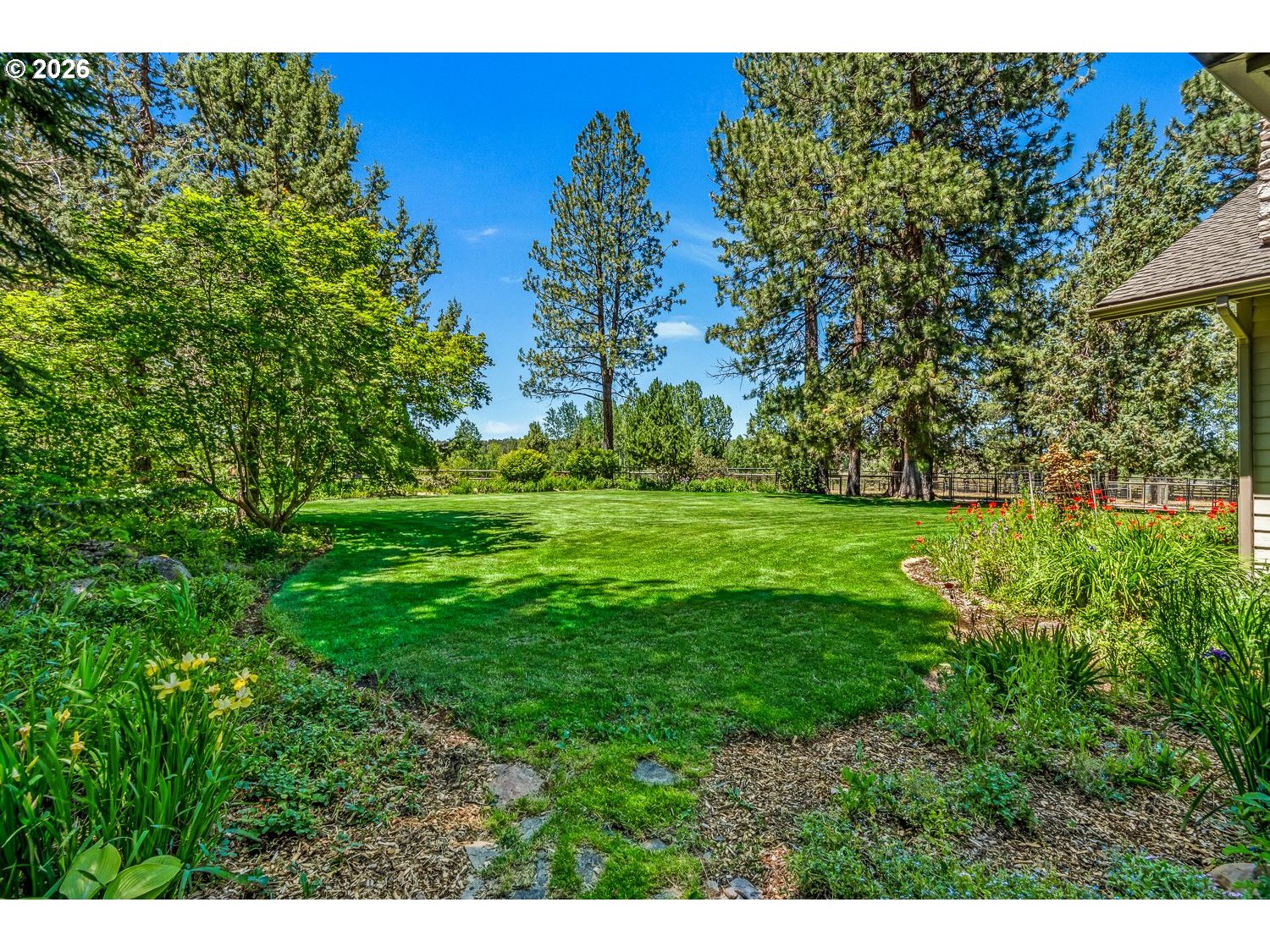64464 Collins Road Bend, OR 97703 - Photo 47 of 48