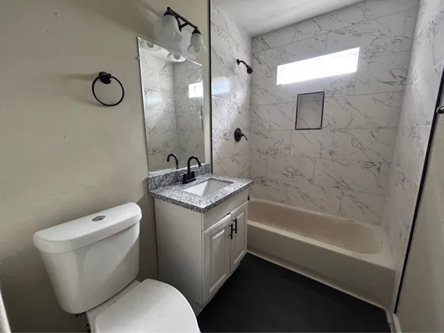 $1,999 | 7918 Woodlyn Road, Houston, TX 77028