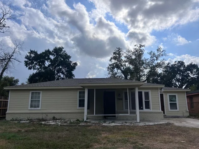 $1,999 | 7918 Woodlyn Road, Houston, TX 77028