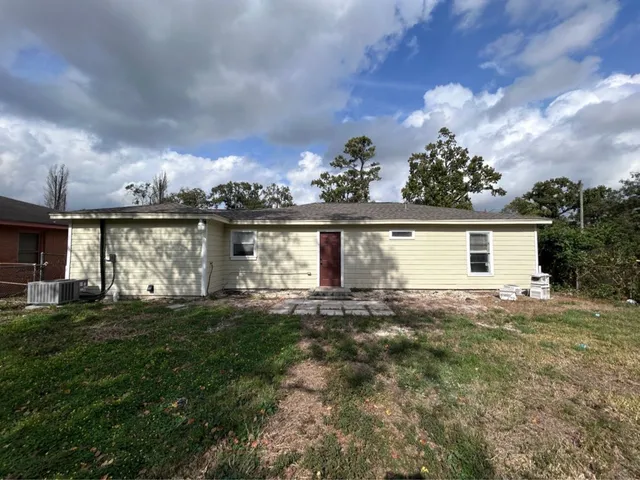 $1,999 | 7918 Woodlyn Road, Houston, TX 77028