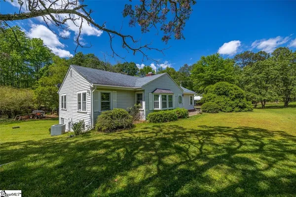$355,000 | 10676 Augusta Road, Belton, SC 29627
