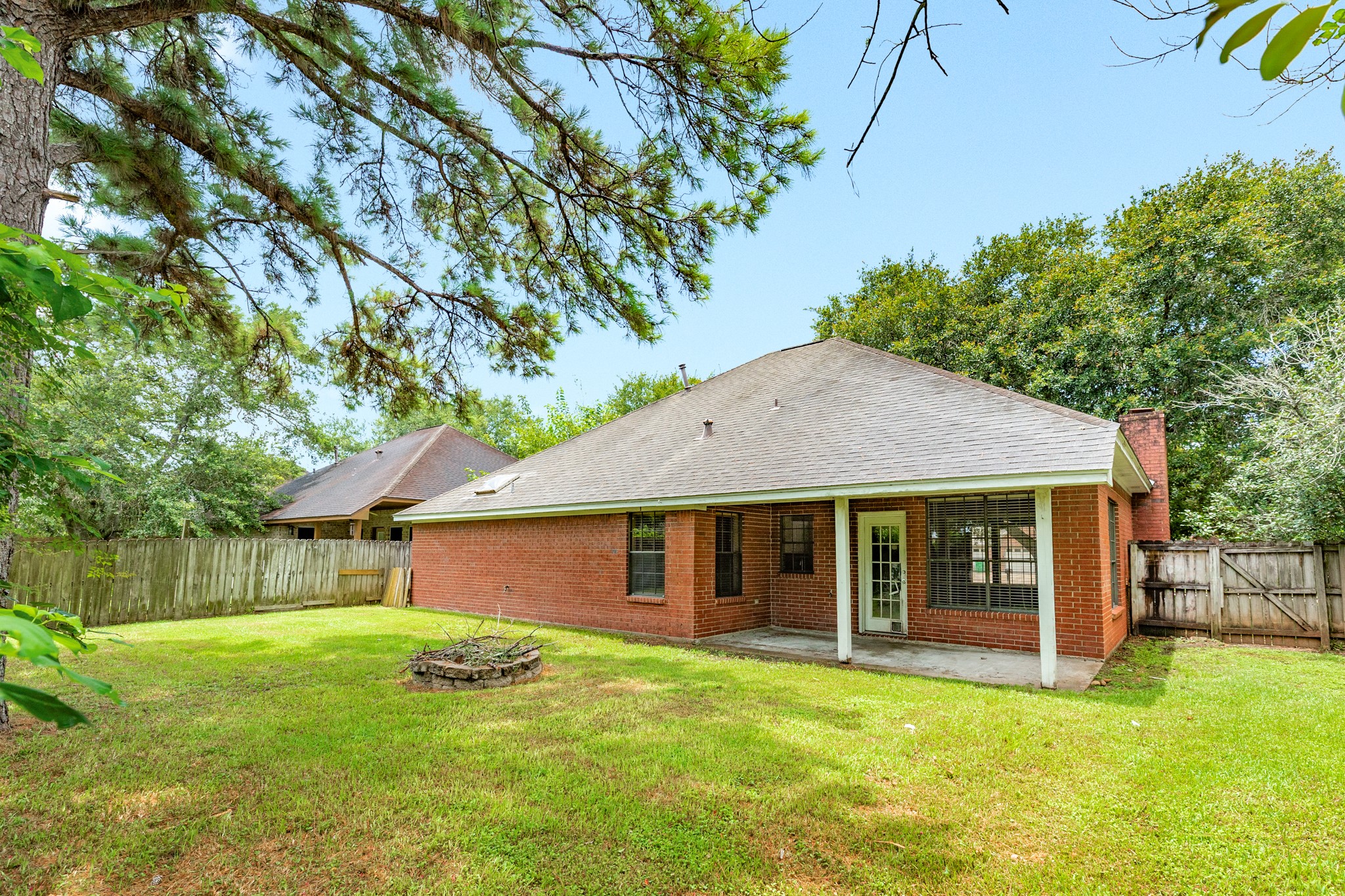 224 North Ranch House Road Angleton, TX 77515 - Photo 30 of 30