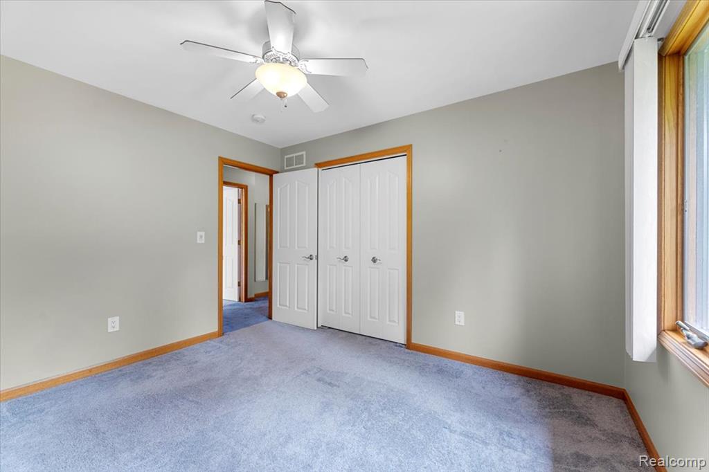 22069 Inkster Road Romulus, MI 48174 - Photo 16 of 51