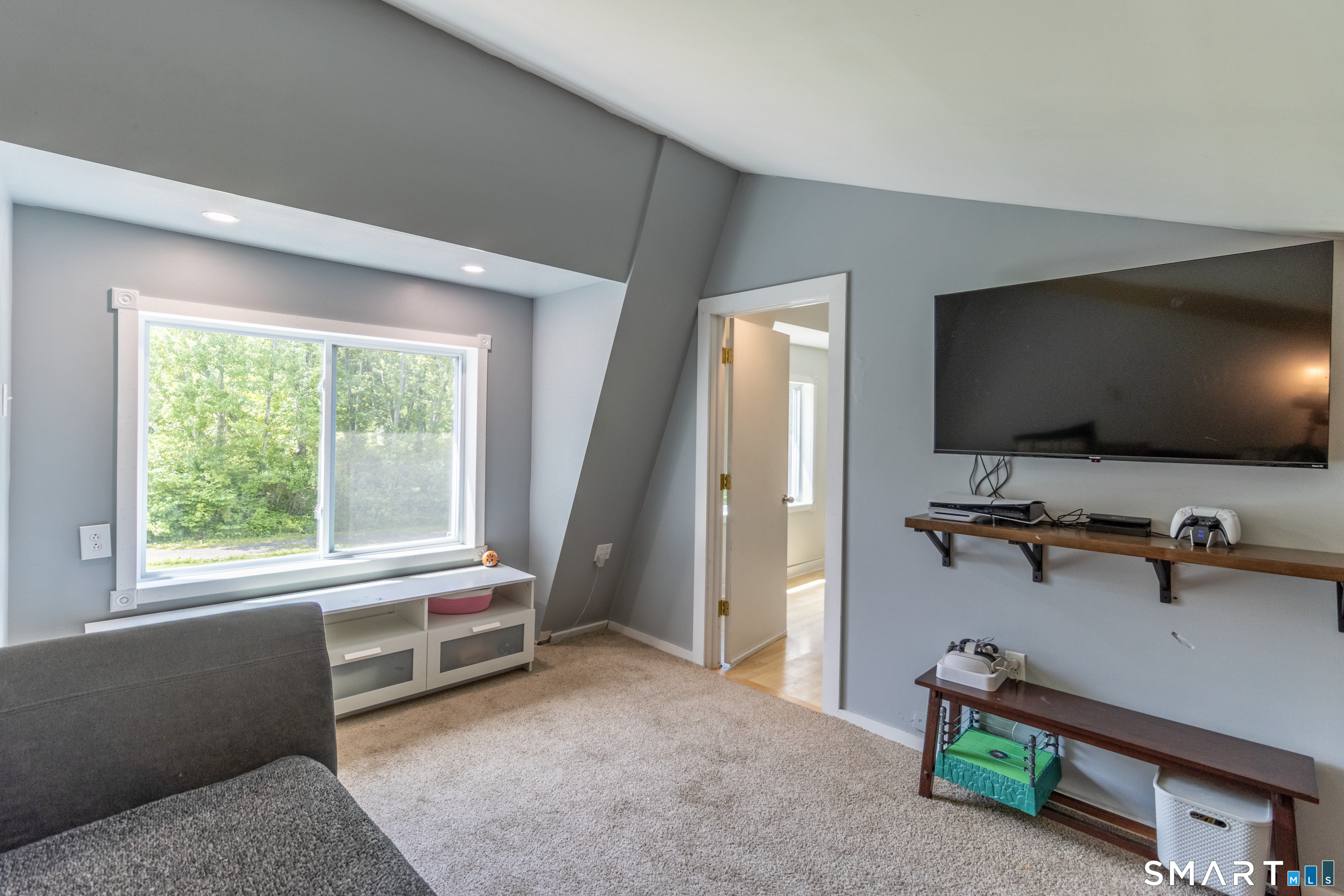 159 Bear Swamp Road East Hampton, CT 06424 - Photo 14 of 40