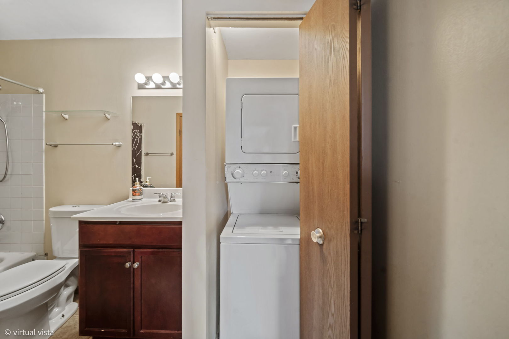 1328 McDowell Road, Unit 103 Naperville, IL 60563 - Photo 10 of 17 Gallery Image 10