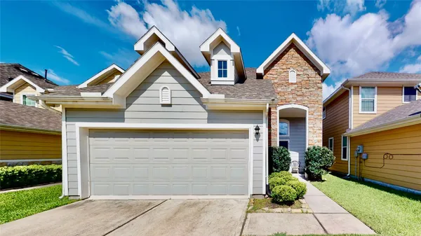 $2,300 | 6351 Wilshire Ridge, Houston, TX 77040