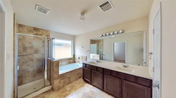 $2,300 | 6351 Wilshire Ridge, Houston, TX 77040