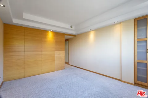 $6,000 | 17366 Sunset Boulevard, Unit 302, Pacific Palisades, CA 90272