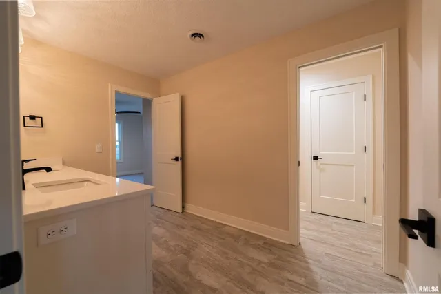 $1,199,900 | 6830 Wilderness Pointe, Bettendorf, IA 52722