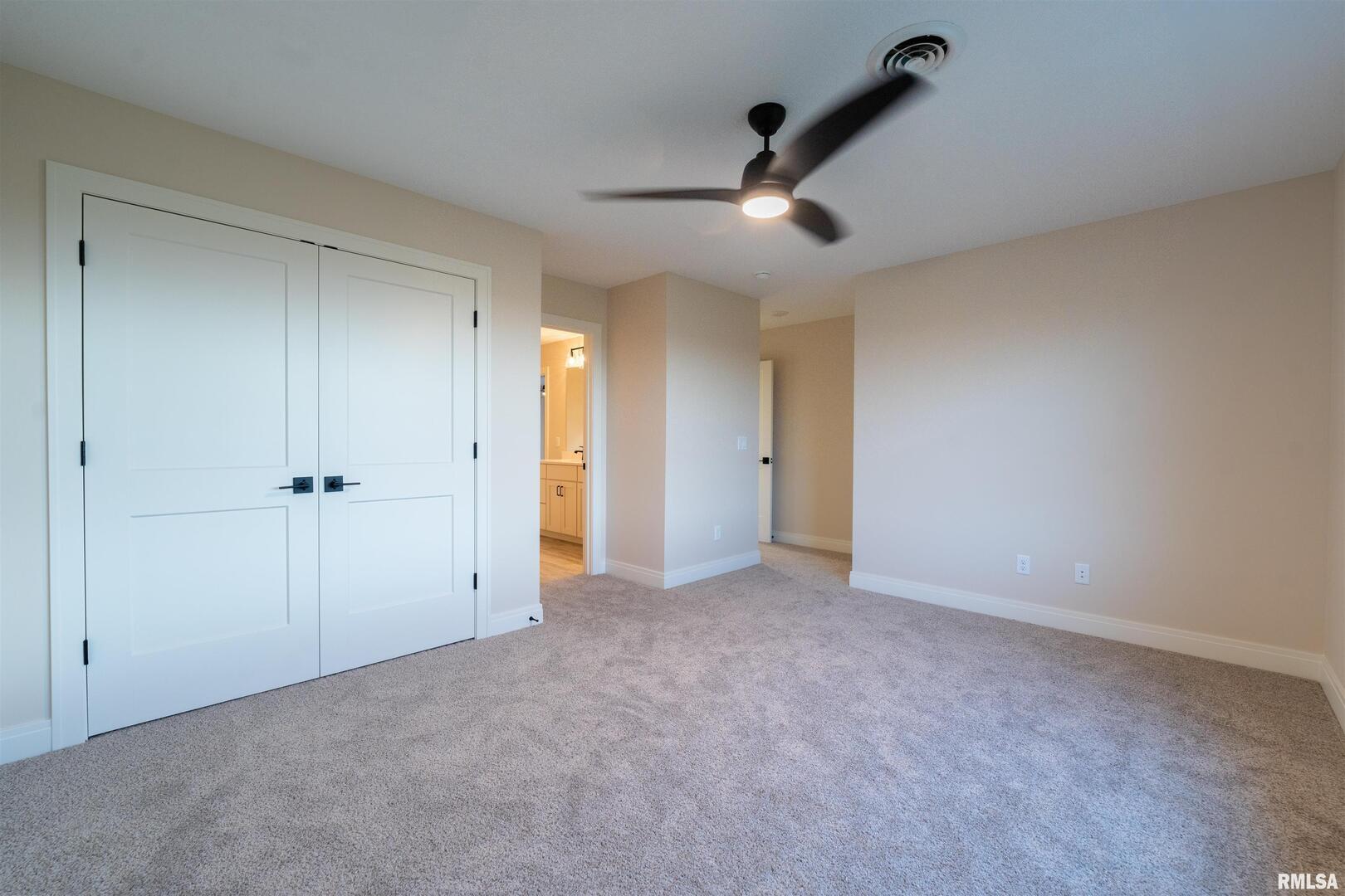 6830 Wilderness Pointe Bettendorf, IA 52722 - Photo 37 of 46