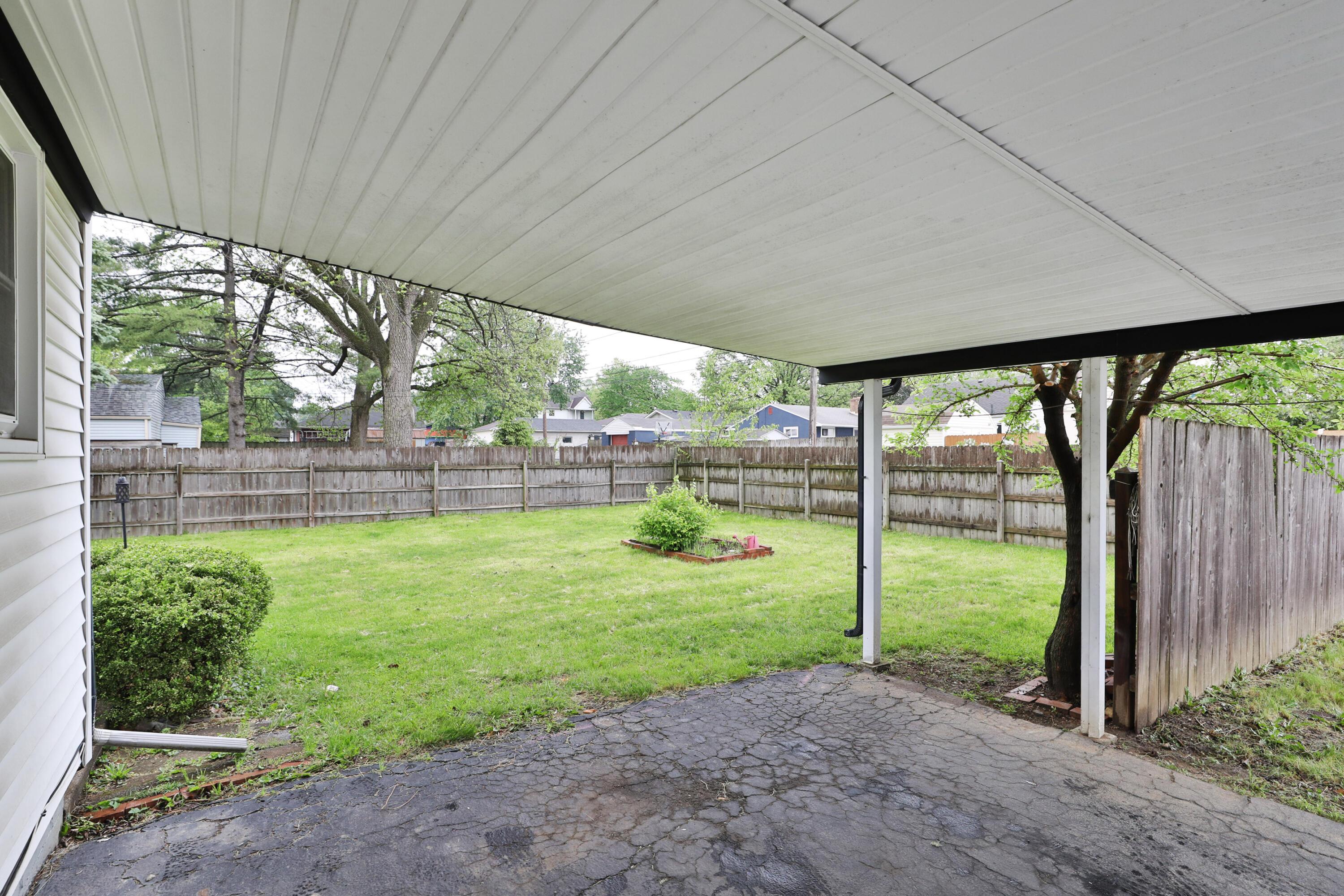 165 Morse Road Columbus, OH 43214 - Photo 32 of 35
