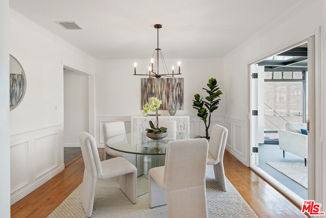 379 Fowling Street Playa del Rey, CA 90293 - Photo 13 of 37 Gallery Image 13