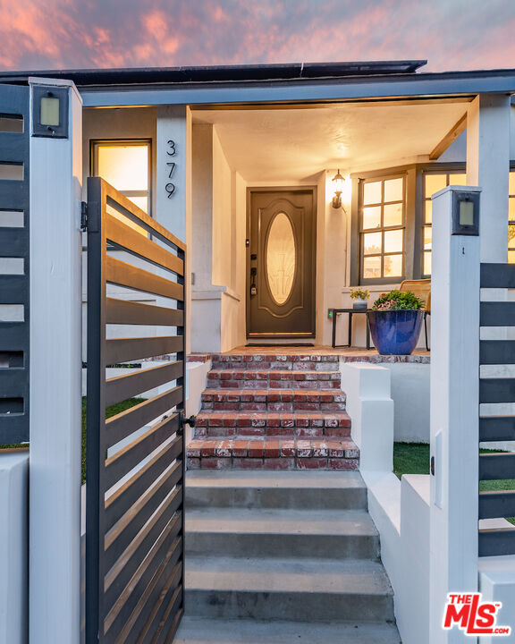 379 Fowling Street Playa del Rey, CA 90293 - Photo 16 of 37 Gallery Image 16