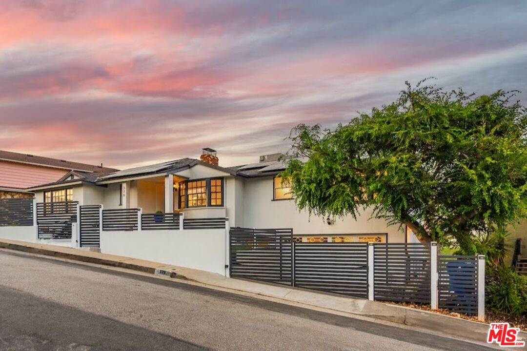 379 Fowling Street Playa del Rey, CA 90293 - Photo 2 of 37 Gallery Image 2