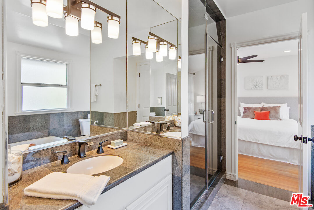379 Fowling Street Playa del Rey, CA 90293 - Photo 23 of 37 Gallery Image 23