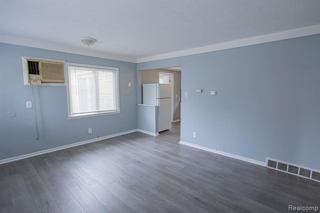 14432 Toepfer Road Warren, MI 48089 - Photo 6 of 26