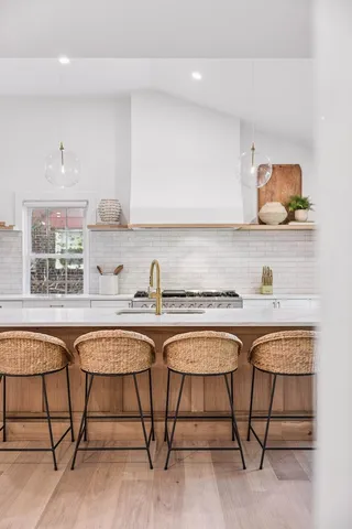 $595,000 | 1451 Woodview Lane, Charleston, SC 29412