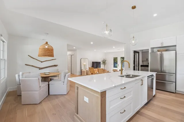 $595,000 | 1451 Woodview Lane, Charleston, SC 29412