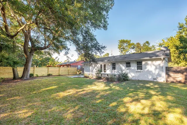 $595,000 | 1451 Woodview Lane, Charleston, SC 29412