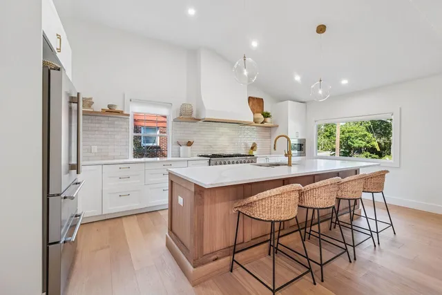 $595,000 | 1451 Woodview Lane, Charleston, SC 29412