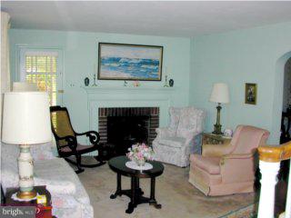 2706 Prescott Road Havertown, PA 19083 - Photo 2 of 6