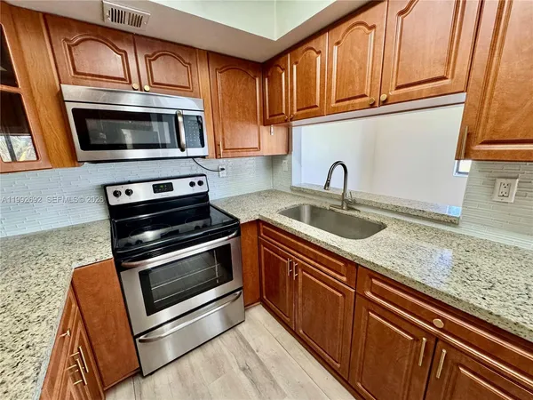 $2,250 | 8335 Southwest 152nd Avenue, Unit B408, Miami, FL 33193