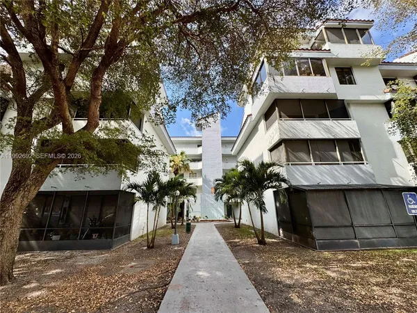 $2,250 | 8335 Southwest 152nd Avenue, Unit B408, Miami, FL 33193
