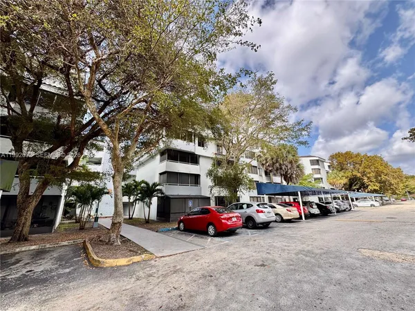 $2,250 | 8335 Southwest 152nd Avenue, Unit B408, Miami, FL 33193