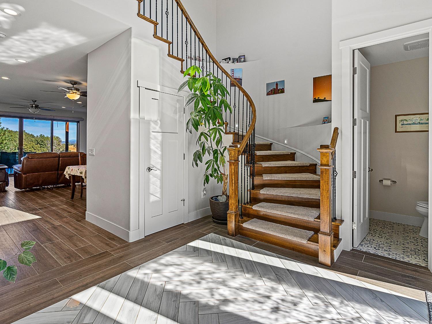 3102 Squirrel Hollow Mount Aukum, CA 95656 - Photo 4 of 51 a view of entryway and hall