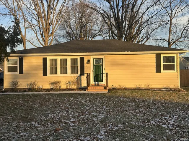 $194,900 | 2100 North High Street, Muncie, IN 47303