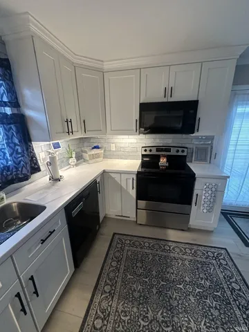 $194,900 | 2100 North High Street, Muncie, IN 47303