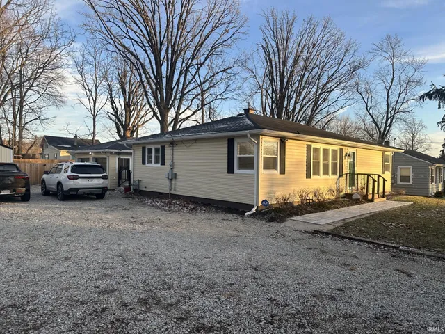 $194,900 | 2100 North High Street, Muncie, IN 47303
