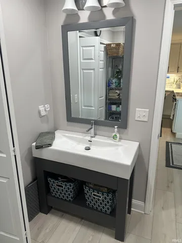 $194,900 | 2100 North High Street, Muncie, IN 47303