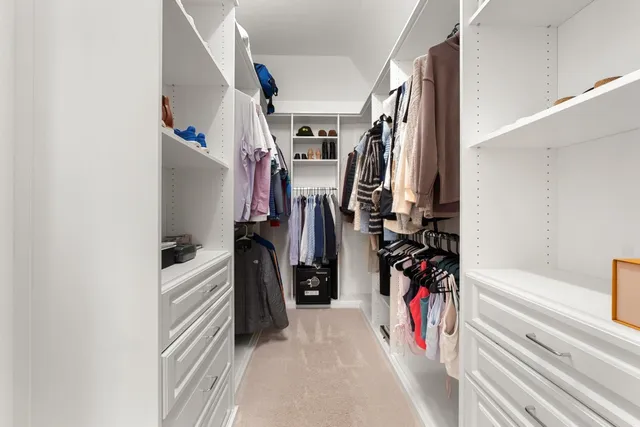 $800,000 | 1954 Headwaters Boulevard, Dripping Springs, TX 78620